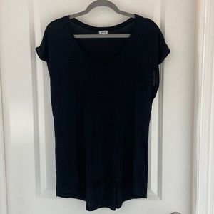 Kismet black tunic tshirt - size L